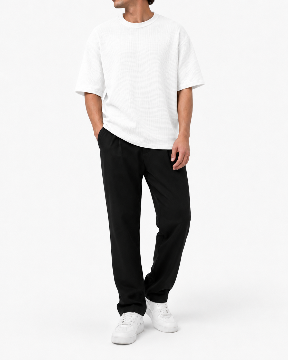 SZN Baskota Tee - White - Model